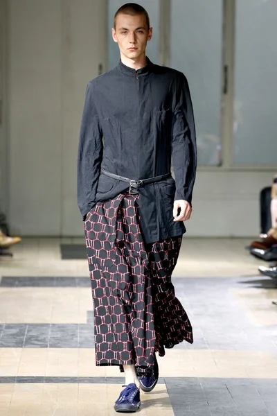 Look 4